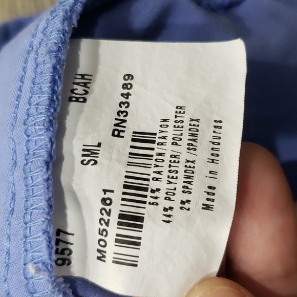 Urbane Ultimate Scrub Set -Light Sky Blue - Picture 5 of 6